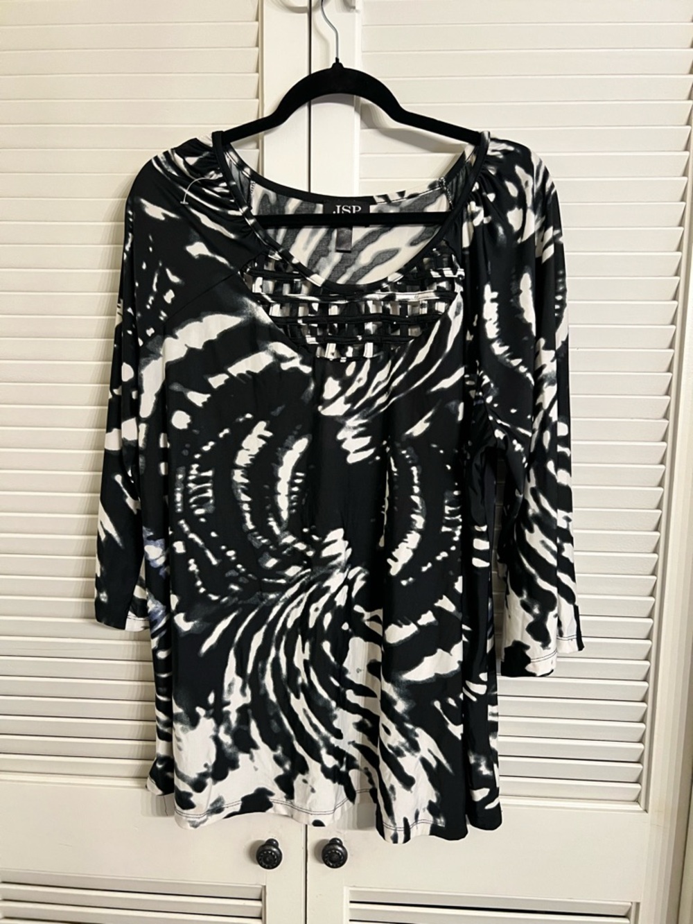 JSP Black & White Swirl Cutout Neck Top